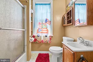 310 E North St, Carlisle, PA 17013 - Photo 18