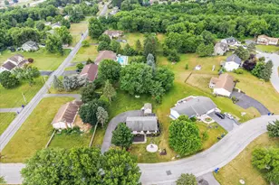 1 Pamela Dr, Mechanicsburg, PA 17050 - Photo 2