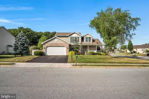 7 Larch Ln, Enola, PA 17025 - Photo 2