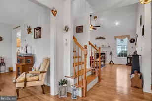7 Larch Ln, Enola, PA 17025 - Photo 4