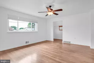 13 Rockaway Dr, Camp Hill, PA 17011 - Photo 2