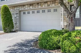 6343 Mercury Dr, Mechanicsburg, PA 17050 - Photo 2