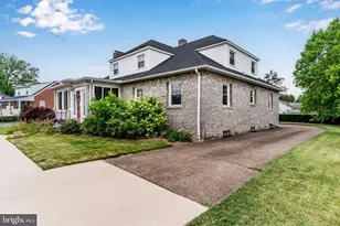 6 S 34th St, Camp Hill, PA 17011 - Photo 2