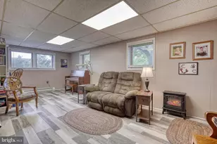 1917 Douglas Dr, Carlisle, PA 17013 - Photo 16