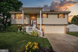 1917 Douglas Dr, Carlisle, PA 17013 - Photo 2