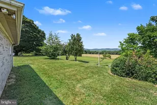 303 Airport Dr, Carlisle, PA 17013 - Photo 28