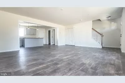 10 Skip Ln, Carlisle, PA 17013 - Photo 2