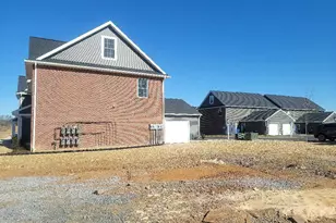 2 Skip Ln, Carlisle, PA 17013 - Photo 14