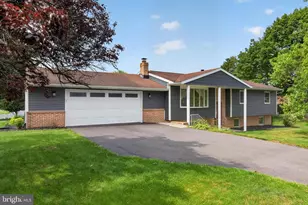 807 Lancelot Ave, Mechanicsburg, PA 17055 - Photo 2