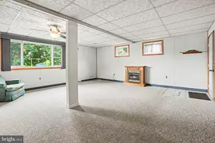 56 Sussex Rd, Camp Hill, PA 17011 - Photo 8