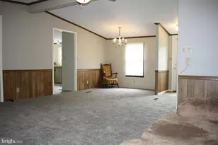 1 Larken Ln, Mount Holly Springs, PA 17065 - Photo 6