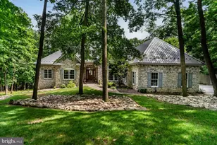798 Dogwood Terrace, Boiling Springs, PA 17007 - Photo 2