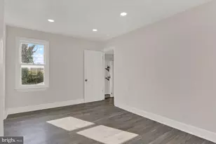 113 N York St, Mechanicsburg, PA 17055 - Photo 12