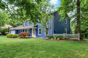 470 Woodcrest Dr, Mechanicsburg, PA 17050 - Photo 2