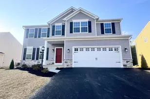 7 Long Bnd Dr, Carlisle, PA 17015 - Photo 1