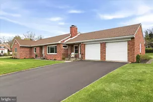 630 Charles St, Shippensburg, PA 17257 - Photo 2