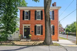124 3rd St, Boiling Springs, PA 17007 - Photo 2