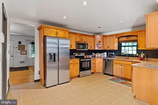 2 Brentwood Rd, Camp Hill, PA 17011 - Photo 8