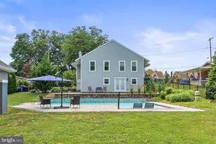 2010 Lenox St, Camp Hill, PA 17011 - Photo 14