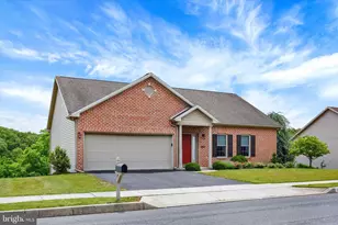 1007 Jenkins Grove, Enola, PA 17025 - Photo 2