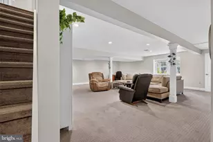 102 Drury Ln, Mechanicsburg, PA 17050 - Photo 12