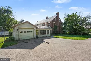 2143 Newville Rd, Carlisle, PA 17015 - Photo 4