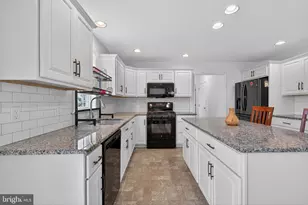 387 Reserve Ln, Mechanicsburg, PA 17050 - Photo 12