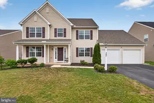 387 Reserve Ln, Mechanicsburg, PA 17050 - Photo 1
