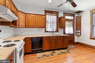 24 E Coover St, Mechanicsburg, PA 17055 - Photo 12