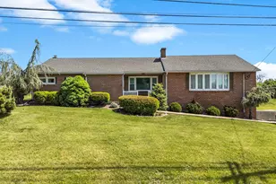 1257 Rossmoyne Rd, Mechanicsburg, PA 17055 - Photo 2