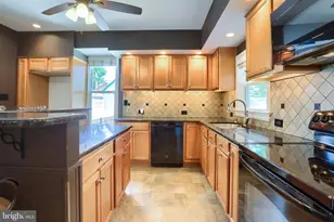 9 S Washington St, Mechanicsburg, PA 17055 - Photo 12