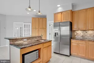 1642 Lowell Ln, New Cumberland, PA 17070 - Photo 8