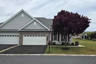 145 James Madison Dr, Mechanicsburg, PA 17050 - Photo 2