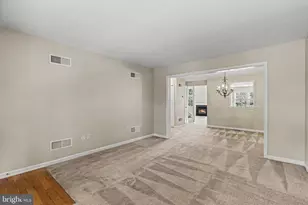 1247 Cross Creek Dr, Mechanicsburg, PA 17050 - Photo 2