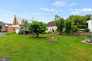 316 Walnut St, Boiling Springs, PA 17007 - Photo 8