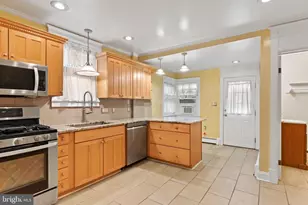 621 W Main St, Mechanicsburg, PA 17055 - Photo 12