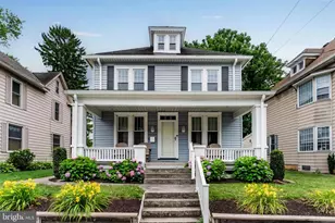 621 W Main St, Mechanicsburg, PA 17055 - Photo 2