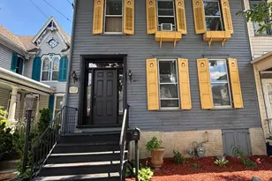 226 E King St, Shippensburg, PA 17257 - Photo 2