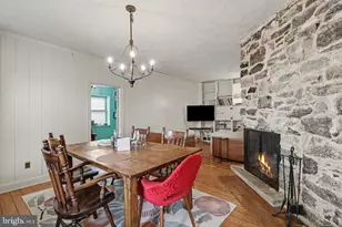 226 E King St, Shippensburg, PA 17257 - Photo 6