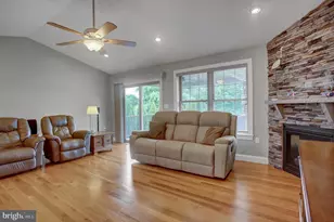 253 Pin Oak Ln, Shippensburg, PA 17257 - Photo 10