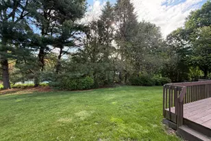 5269 Meadowbrook Dr, Mechanicsburg, PA 17050 - Photo 4