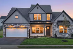 2236 S Autumn Chase Dr, Mechanicsburg, PA 17055 - Photo 2