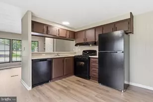 6 Magnolia Ln, Carlisle, PA 17015 - Photo 10