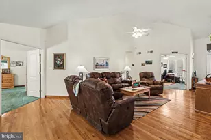 32 Teaberry Dr, Carlisle, PA 17015 - Photo 6