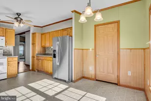 16 Orchard Ave, Carlisle, PA 17015 - Photo 10