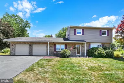 909 Wakefield Avenue, Mechanicsburg, PA 17055 - Photo 1