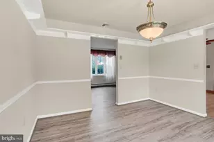 909 Wakefield Ave, Mechanicsburg, PA 17055 - Photo 8