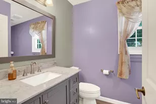 909 Wakefield Ave, Mechanicsburg, PA 17055 - Photo 18