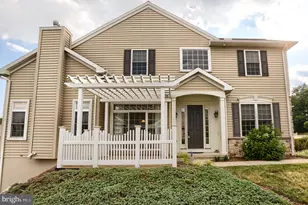 425 Carmella Dr, Mechanicsburg, PA 17050 - Photo 2