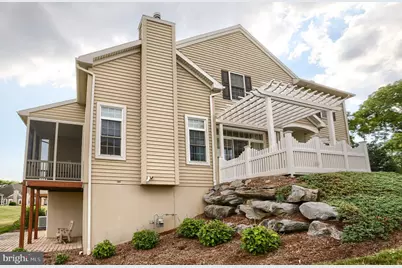 425 Carmella Drive, Mechanicsburg, PA 17050 - Photo 6